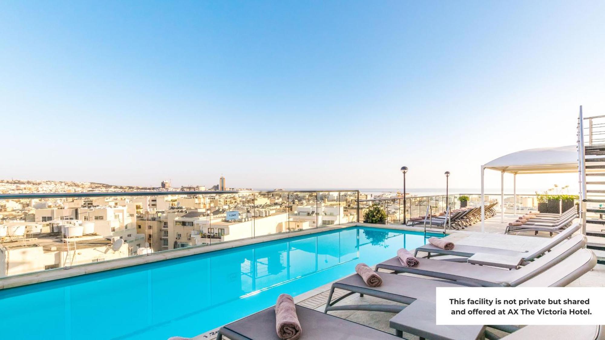Ax Palazzo Capua Hotel Слима Екстериор снимка