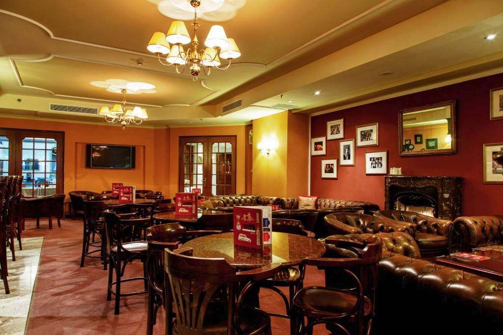 Ax Palazzo Capua Hotel Слима Екстериор снимка