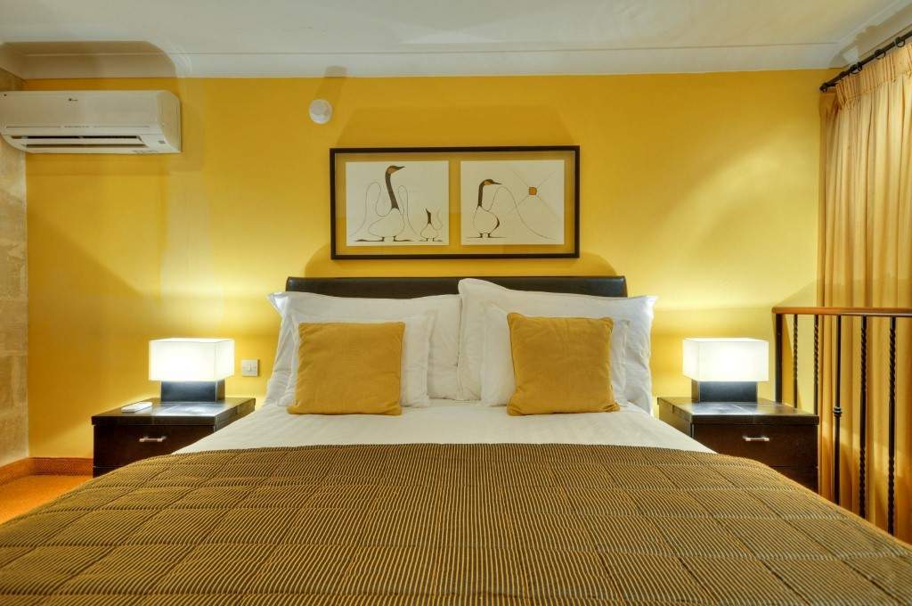 Ax Palazzo Capua Hotel Слима Екстериор снимка