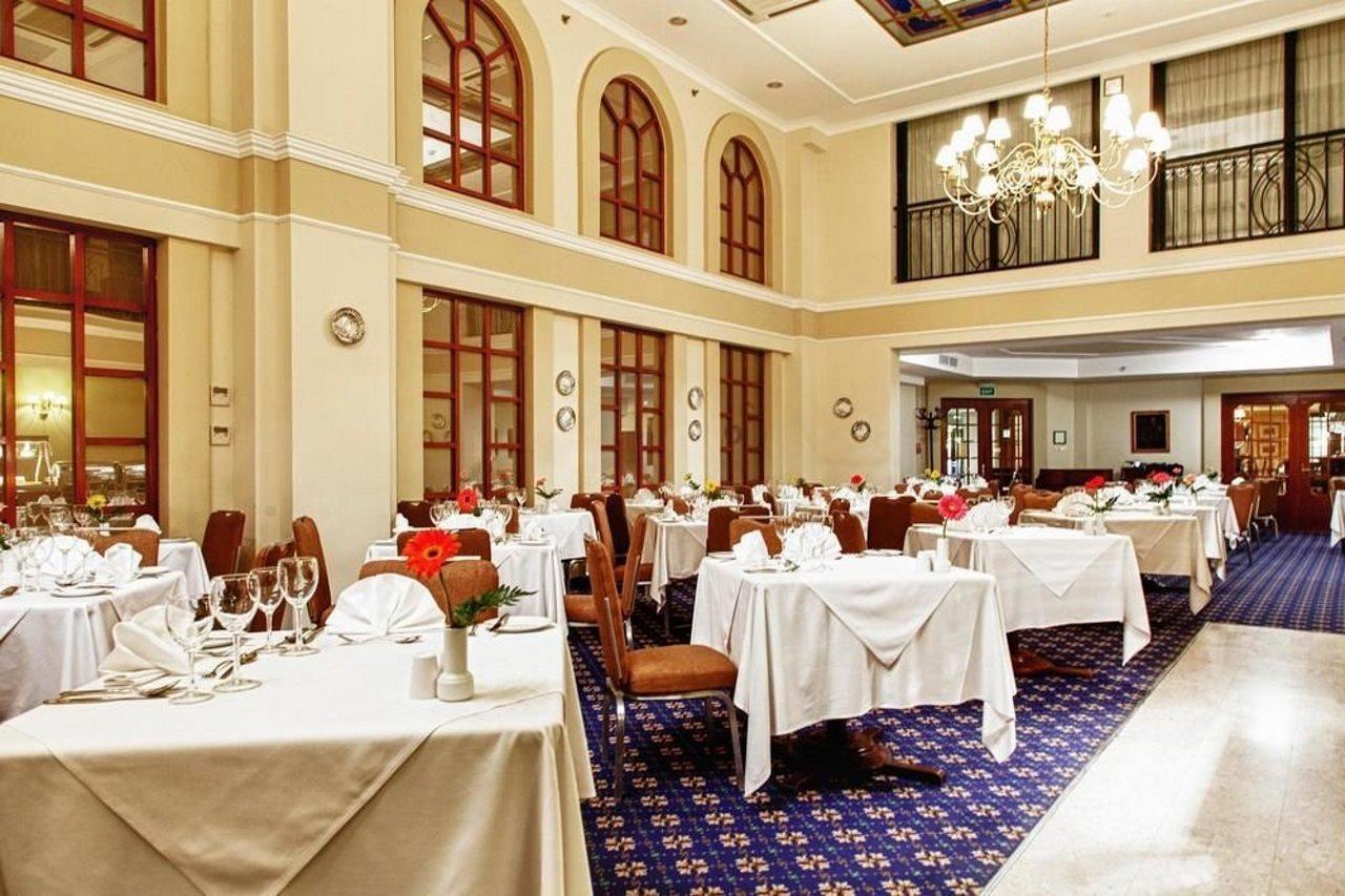 Ax Palazzo Capua Hotel Слима Екстериор снимка